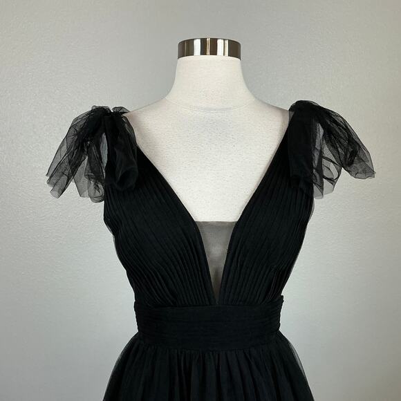 Betsy & Adam Backless Black Chiffon Evening Gown Size 4 Long Formal Dress - Picture 7 of 13